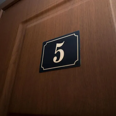 Malvazios #5 Daire *